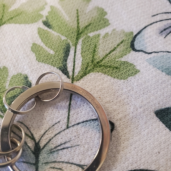 AMG Mercedes keychain - Picture 4 of 4